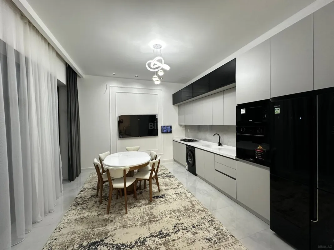 Satılır 4 otaqlı həyət evi 180 m²
