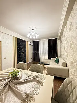 Satılır 2 otaqlı mənzil 75 m² — Bakı, İnşaatçılar 2 otaq 75.00 m²