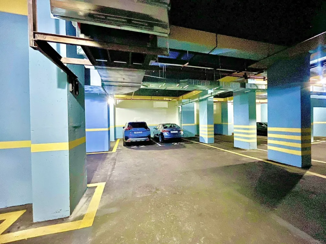 Satılır 2 otaqlı mənzil 107 m²