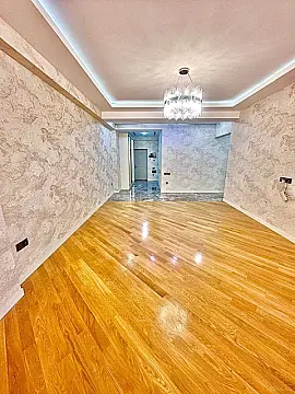 Satılır 2 otaqlı mənzil 107 m²