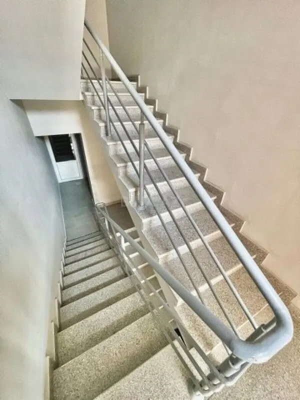 Satılır 2 otaqlı mənzil 107 m²