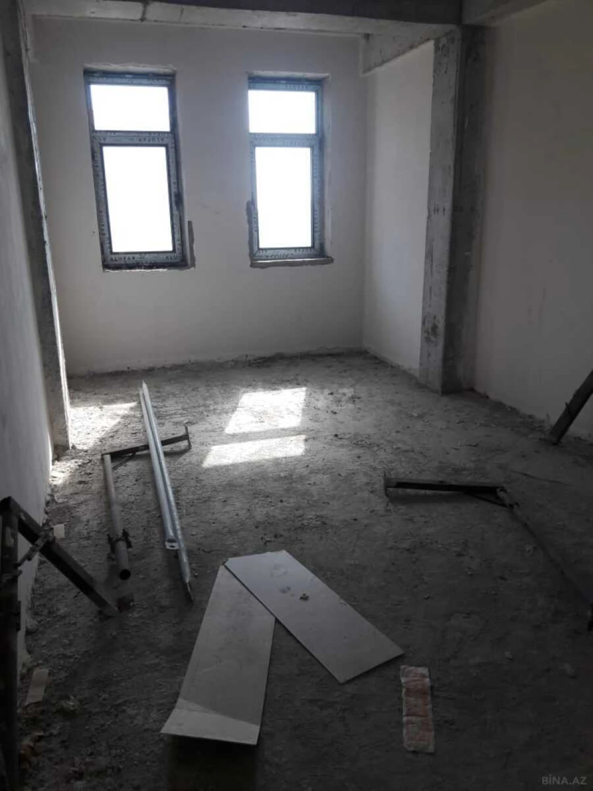 Satılır 3 otaqlı mənzil 114 m²