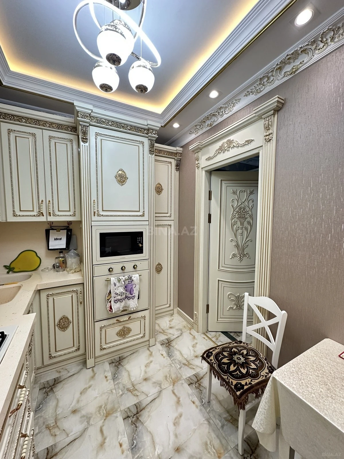 Satılır 2 otaqlı mənzil 80 m²