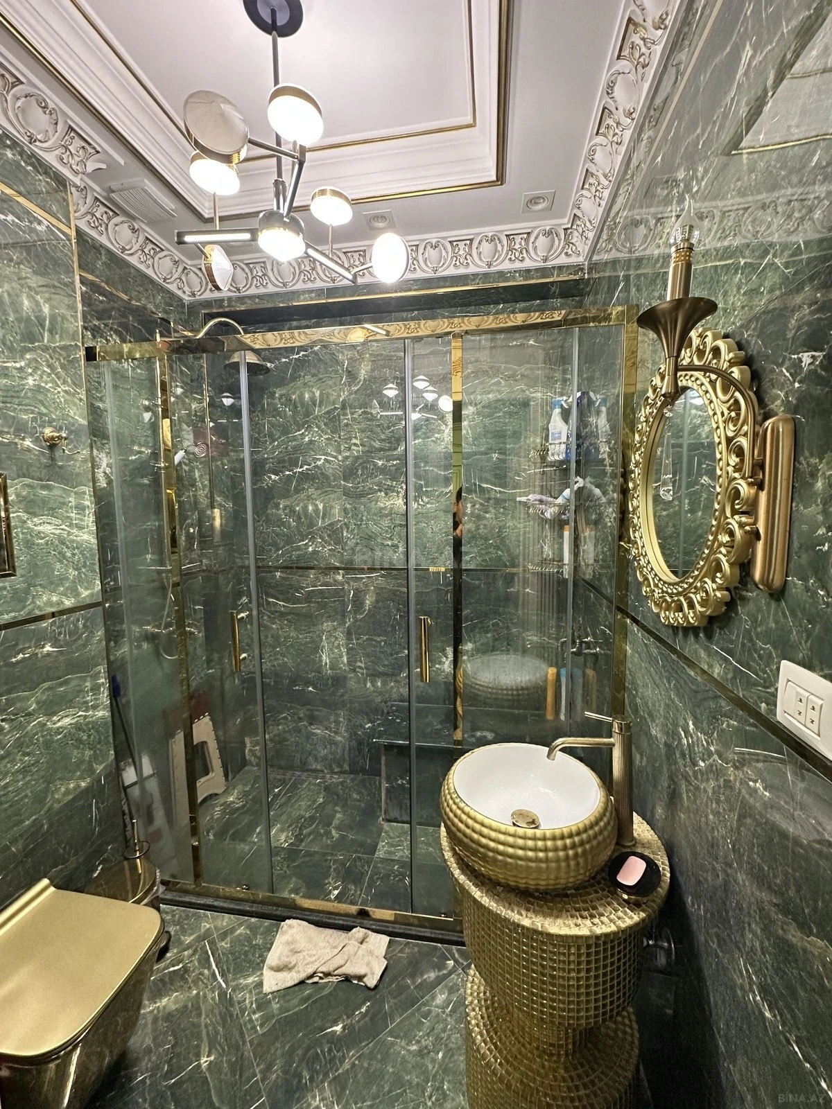 Satılır 2 otaqlı mənzil 80 m²