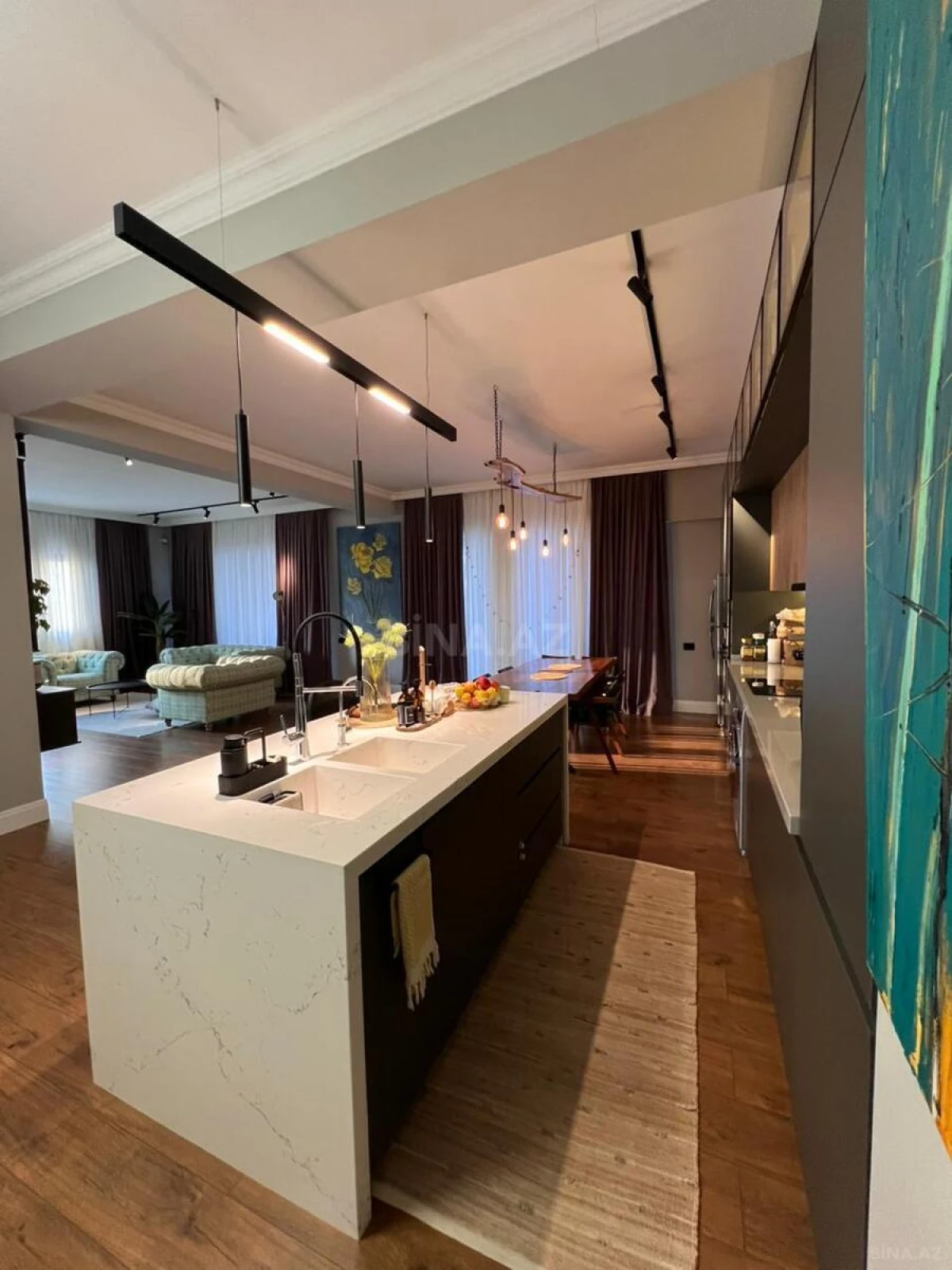 Kirayə verilir 3 otaqlı mənzil 157 m²