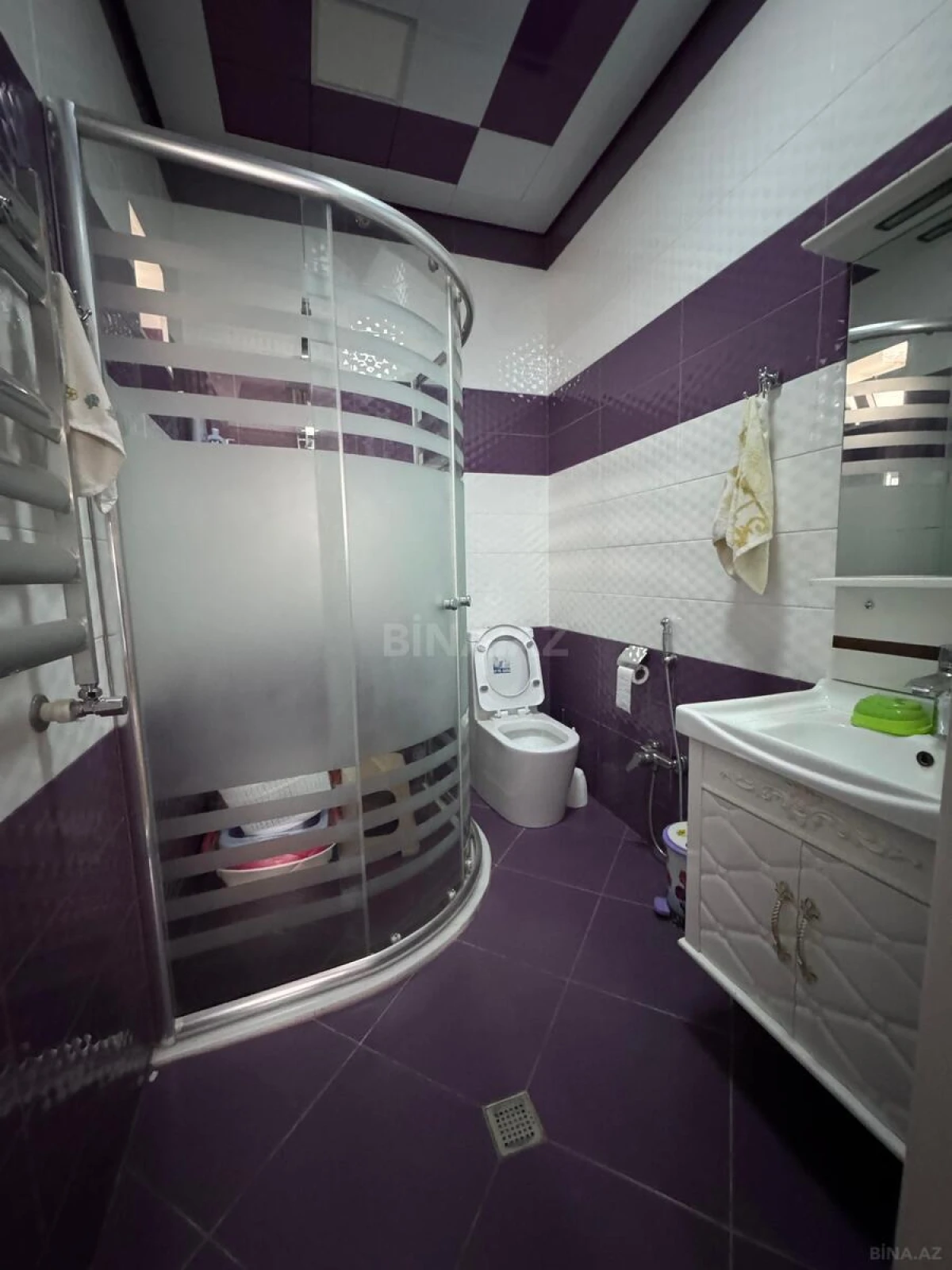 Satılır 5 otaqlı həyət evi 250 m²