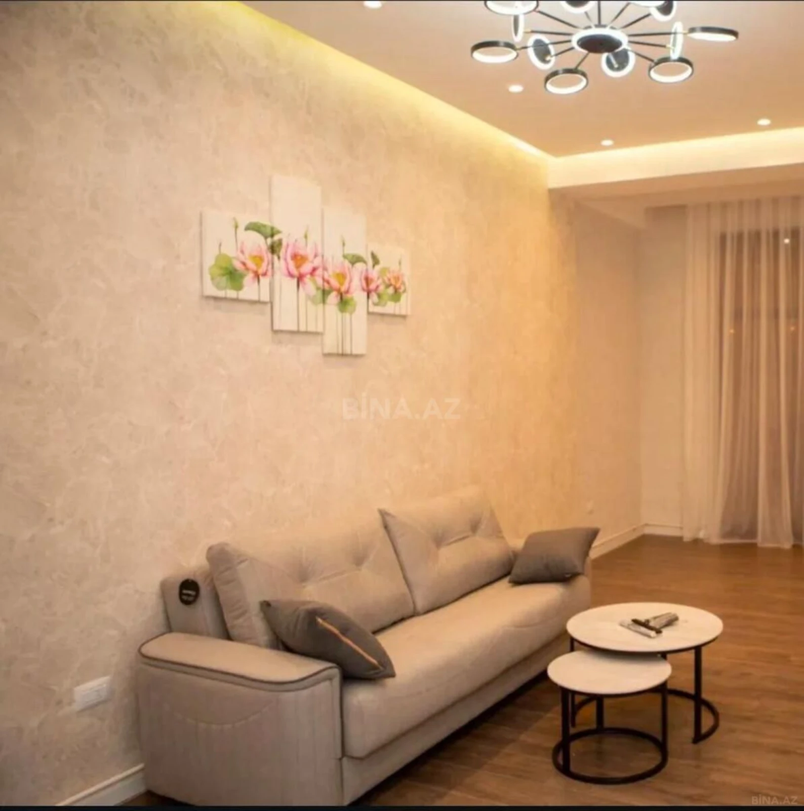Satılır 2 otaqlı mənzil 70 m²