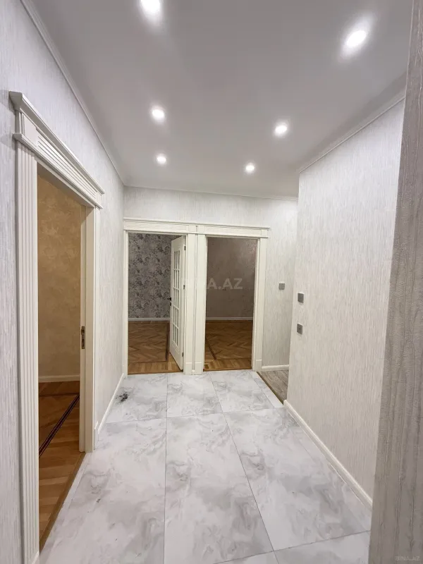 Satılır 4 otaqlı mənzil 100 m²