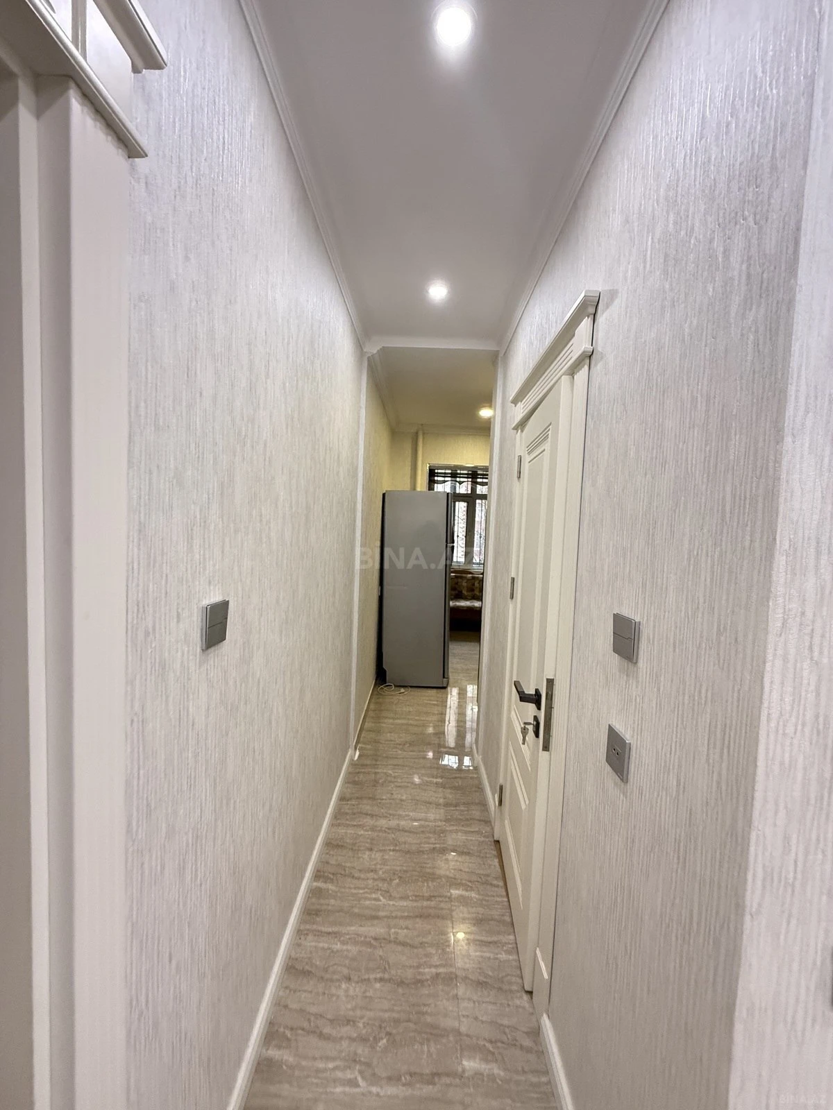 Satılır 4 otaqlı mənzil 100 m²
