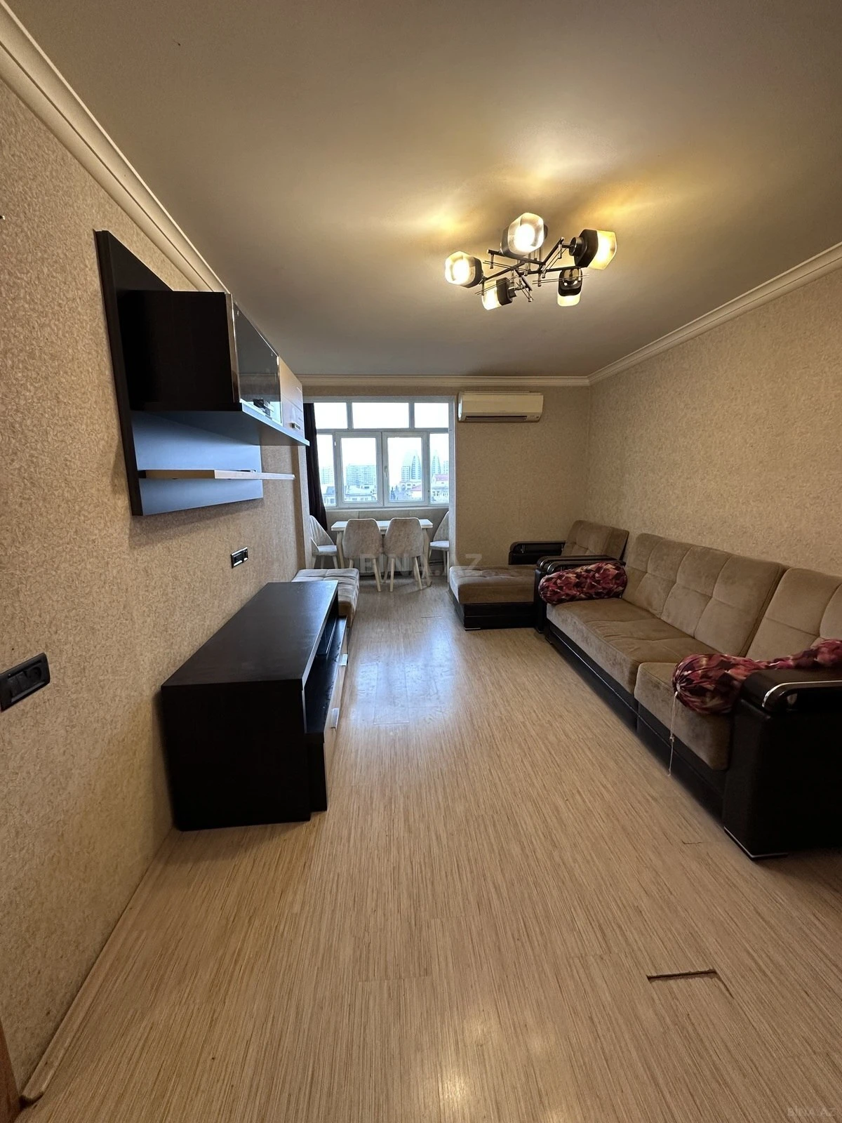 Kirayə verilir 2 otaqlı mənzil 52 m²