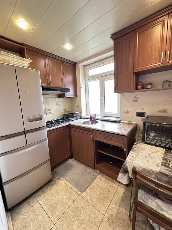 Kirayə verilir 2 otaqlı mənzil 52 m²