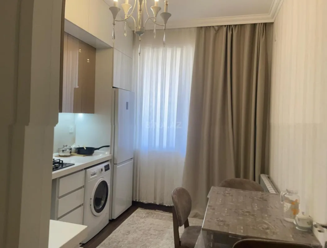 Satılır 3 otaqlı mənzil 94 m²