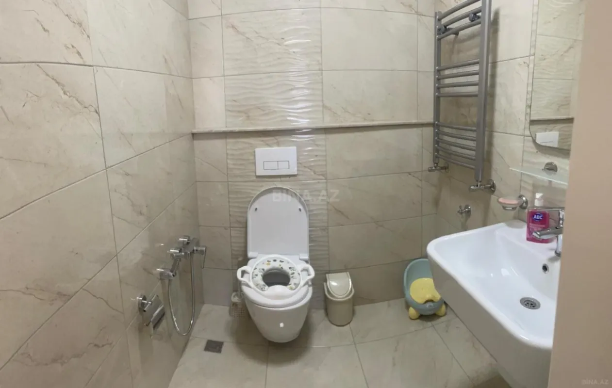 Satılır 3 otaqlı mənzil 94 m²