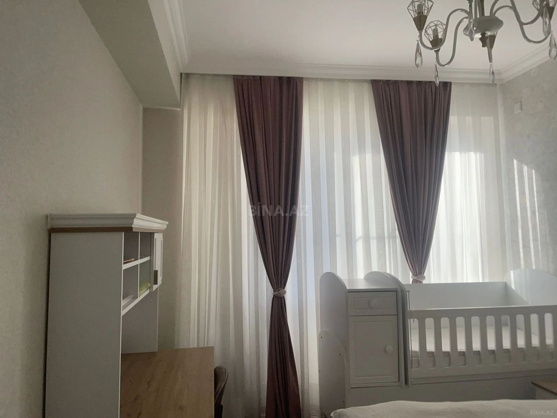 Satılır 3 otaqlı mənzil 94 m²
