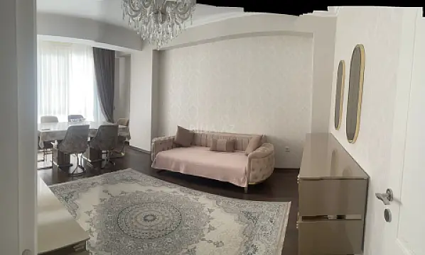Satılır 3 otaqlı mənzil 94 m²