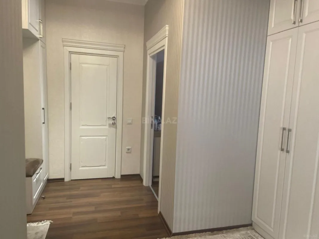 Satılır 3 otaqlı mənzil 94 m²