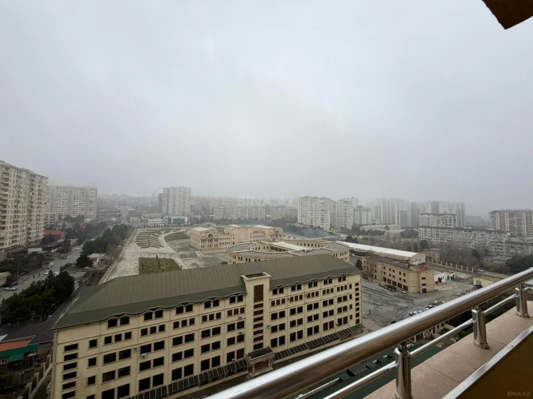 Satılır 3 otaqlı mənzil 110 m²