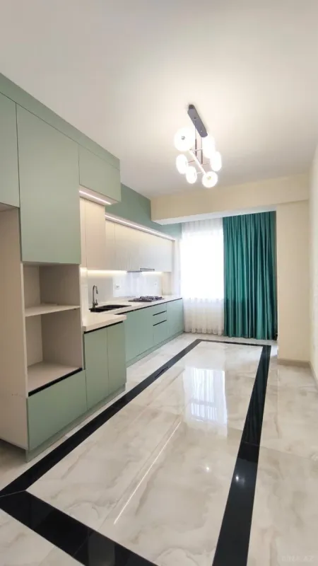 Satılır 3 otaqlı mənzil 128 m²