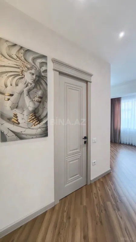 Satılır 3 otaqlı mənzil 128 m²