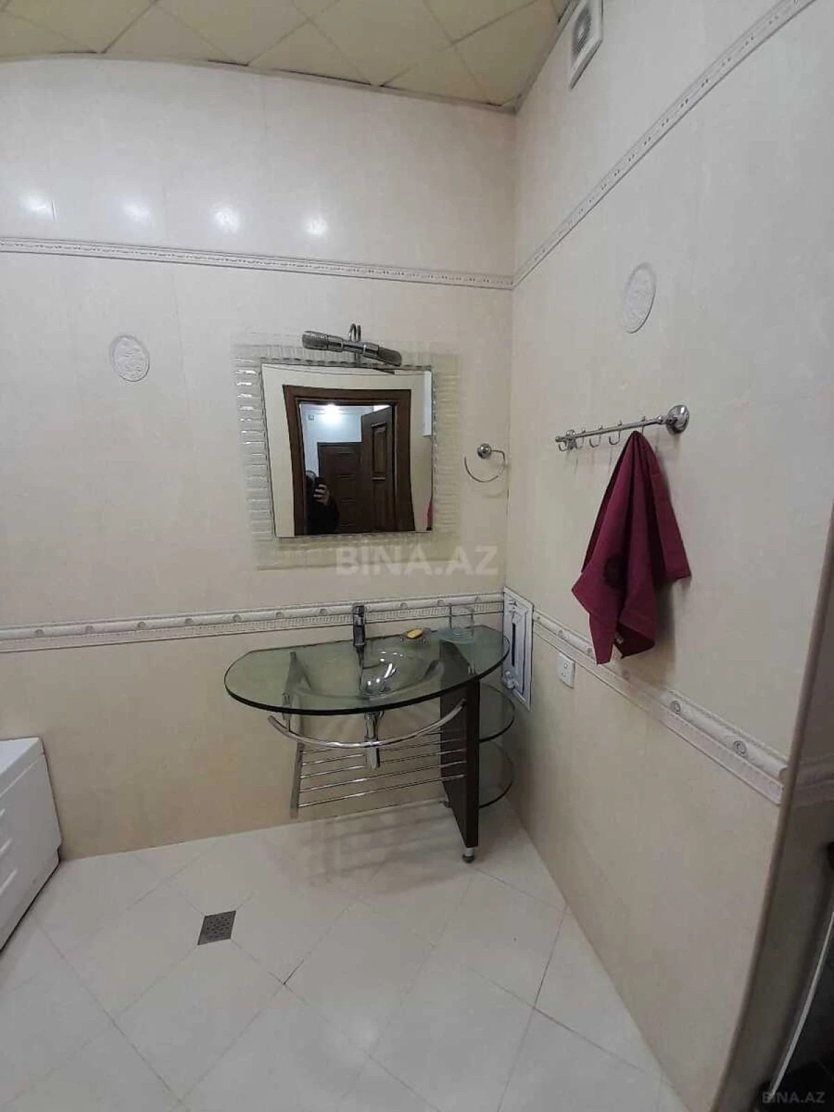 Kirayə verilir 3 otaqlı mənzil 135 m²