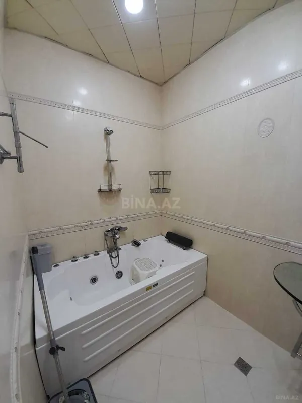 Kirayə verilir 3 otaqlı mənzil 135 m²