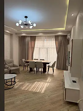 Kirayə verilir 2 otaqlı mənzil 91 m²
