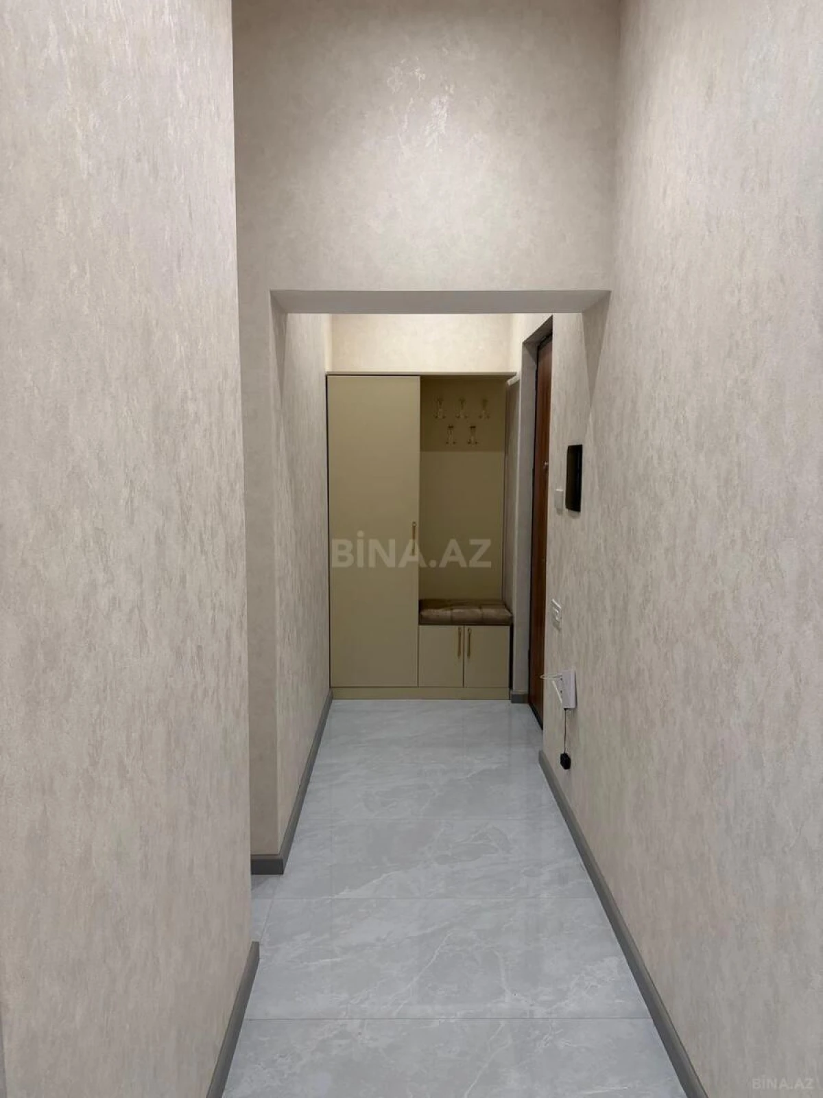 Kirayə verilir 2 otaqlı mənzil 91 m²