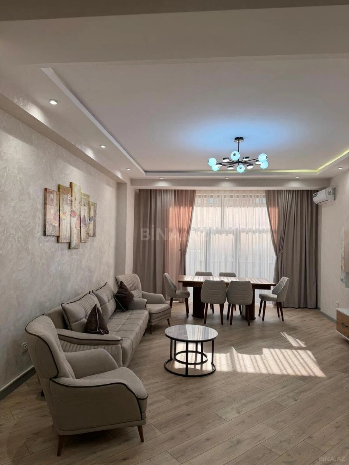 Kirayə verilir 2 otaqlı mənzil 91 m²