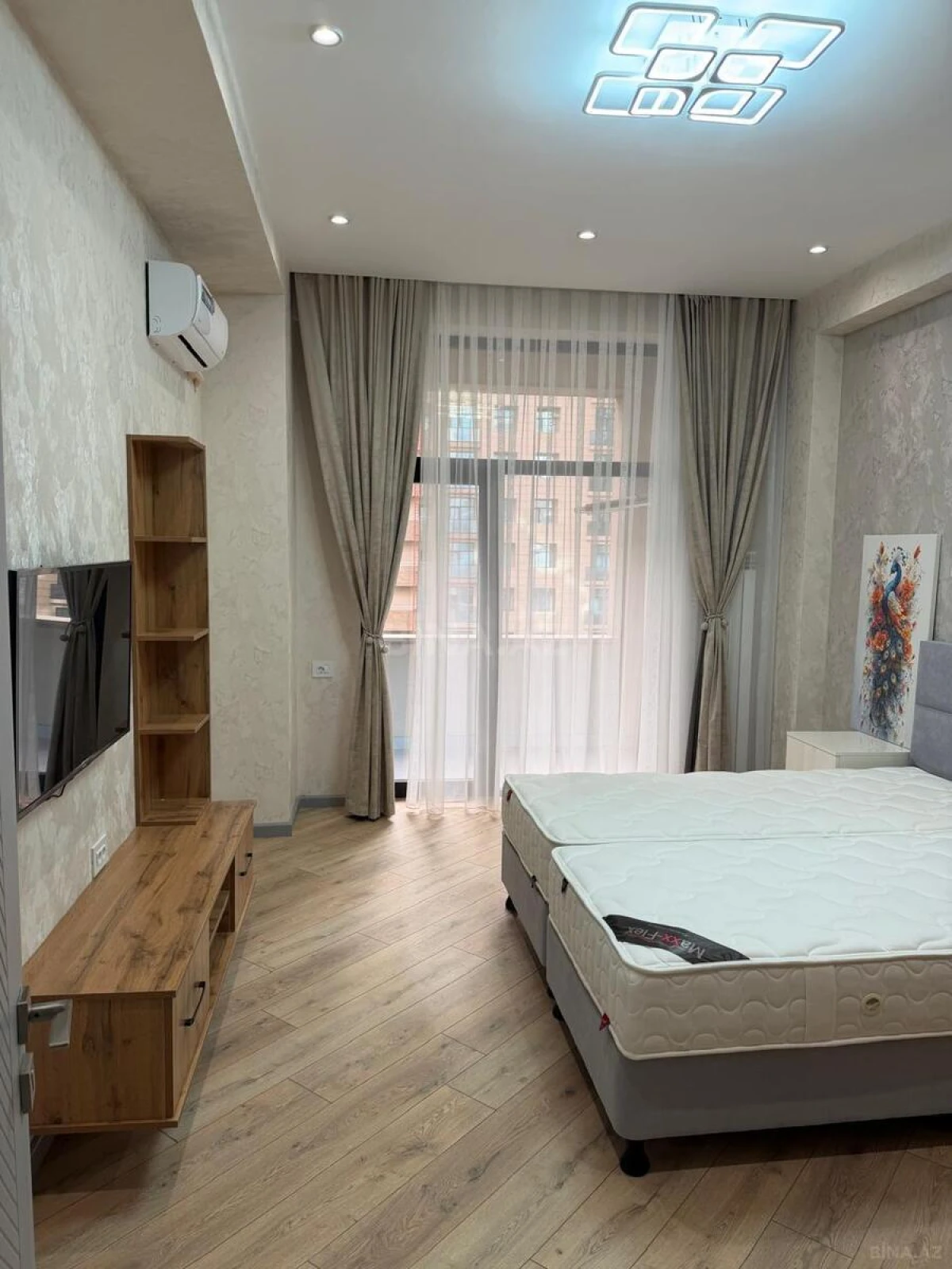Kirayə verilir 2 otaqlı mənzil 91 m²