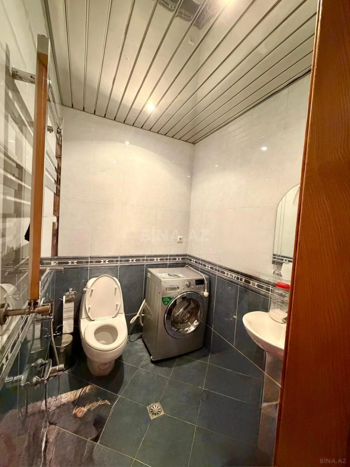 Satılır 4 otaqlı mənzil 187 m²