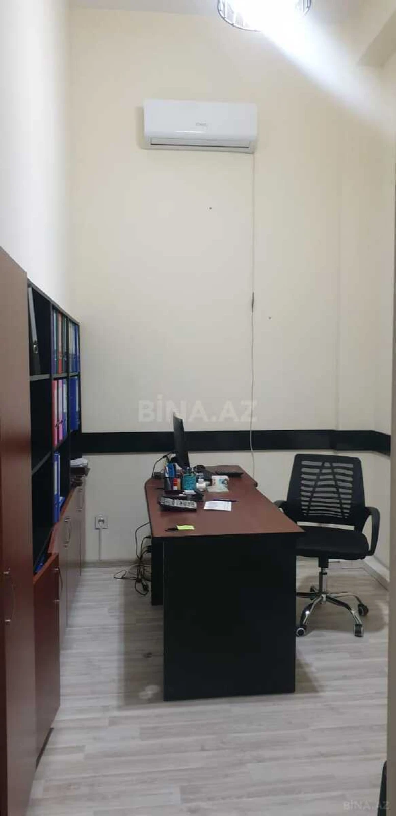 Satılır obyekt 870 m²
