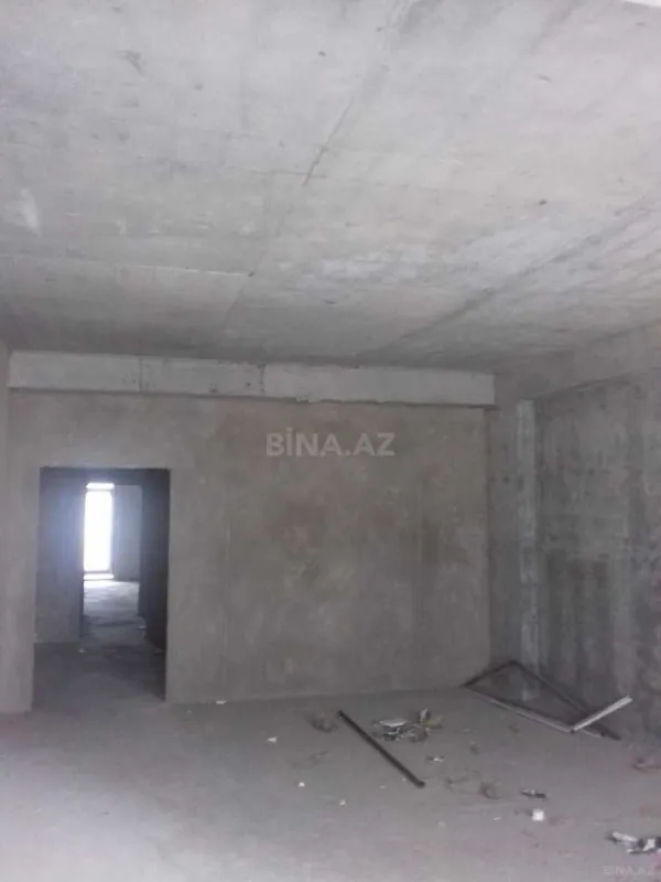 Satılır 3 otaqlı mənzil 170 m²