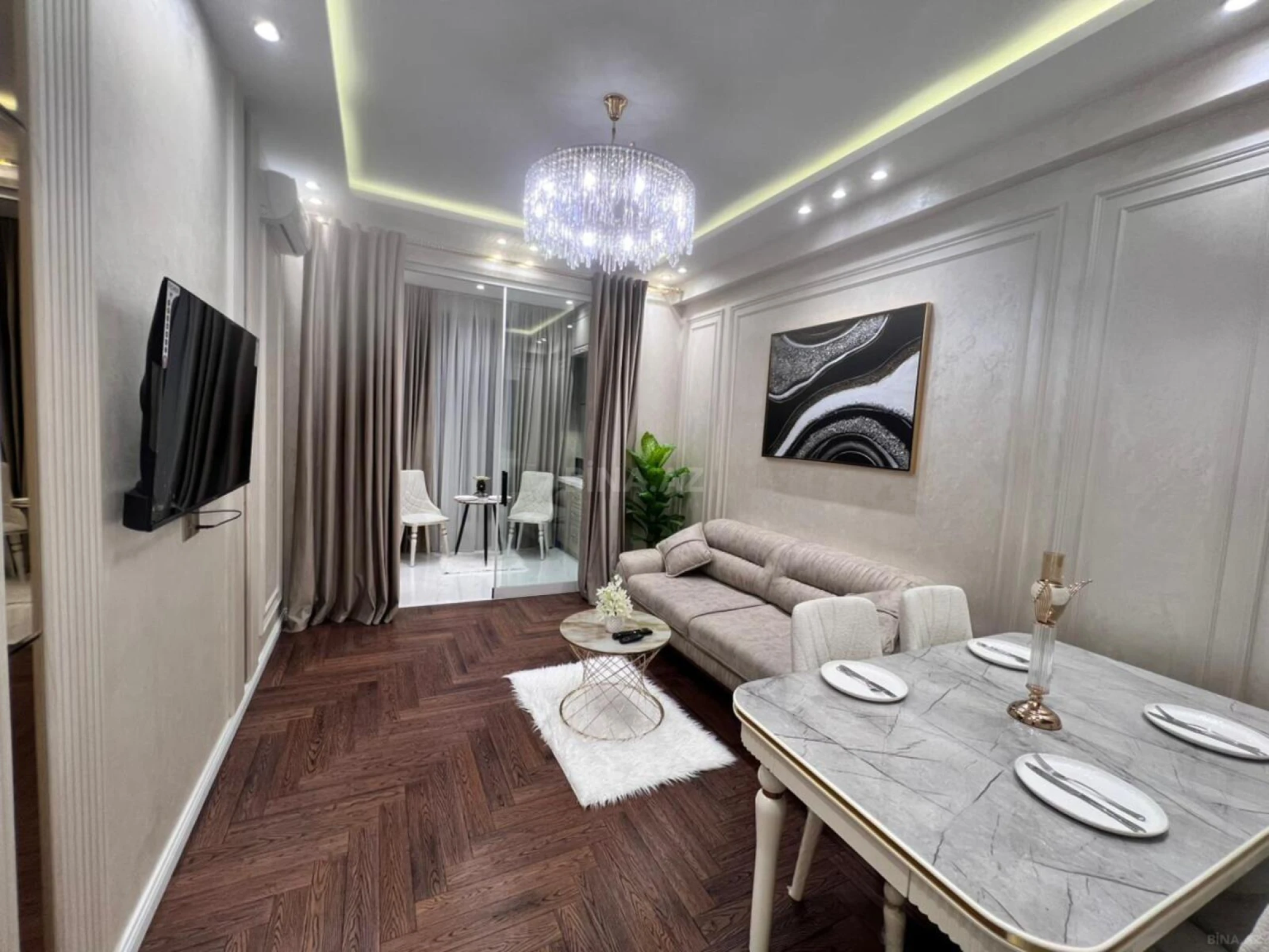Kirayə verilir 2 otaqlı mənzil 75 m²