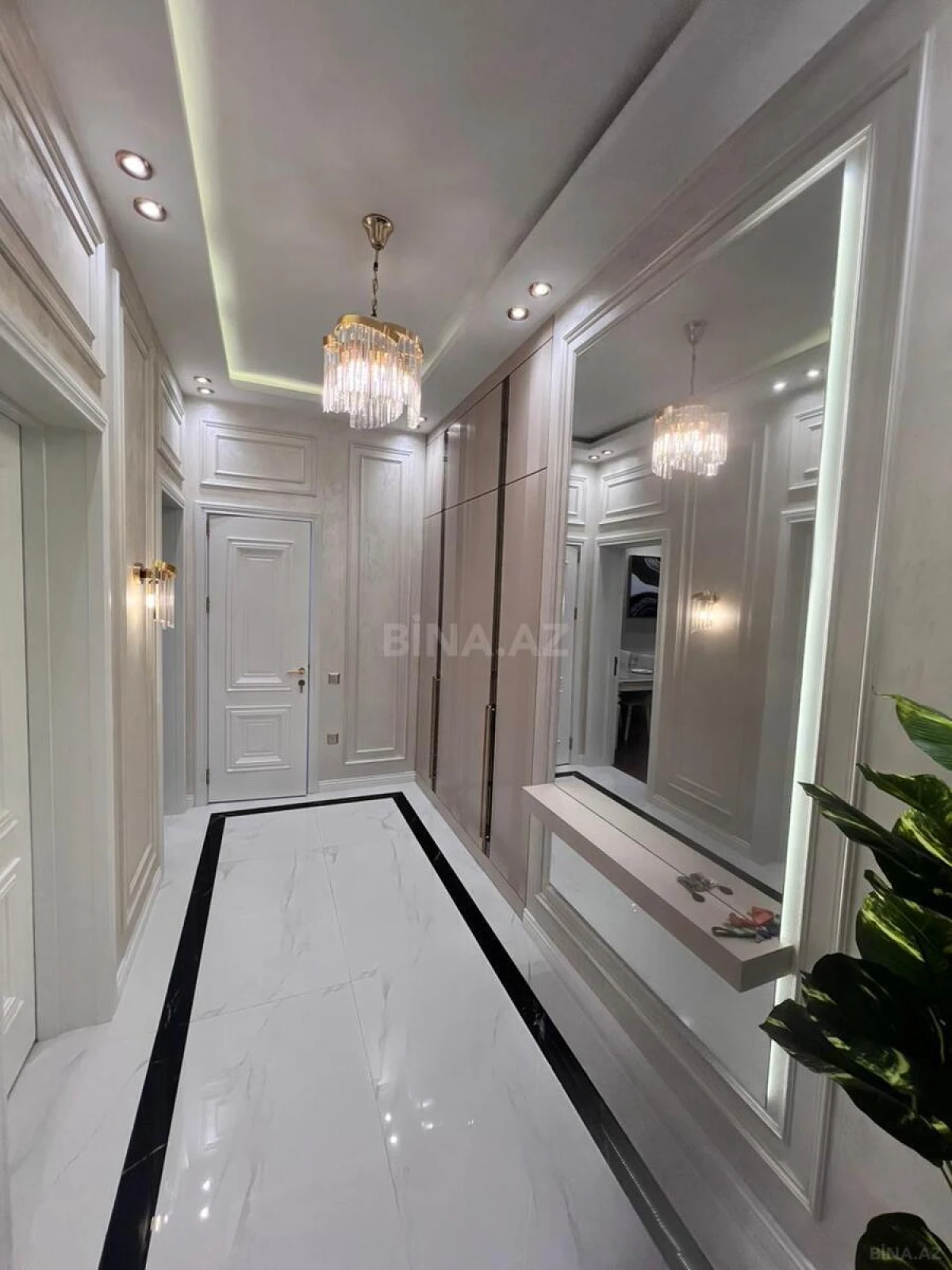 Kirayə verilir 2 otaqlı mənzil 75 m²