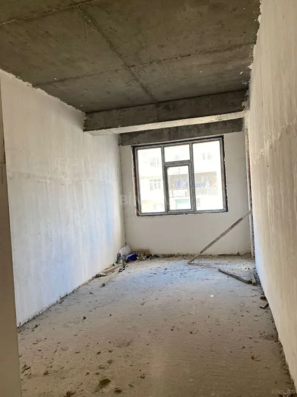Satılır 4 otaqlı mənzil 145 m²