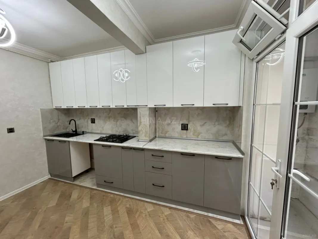 Satılır 2 otaqlı mənzil 65 m²