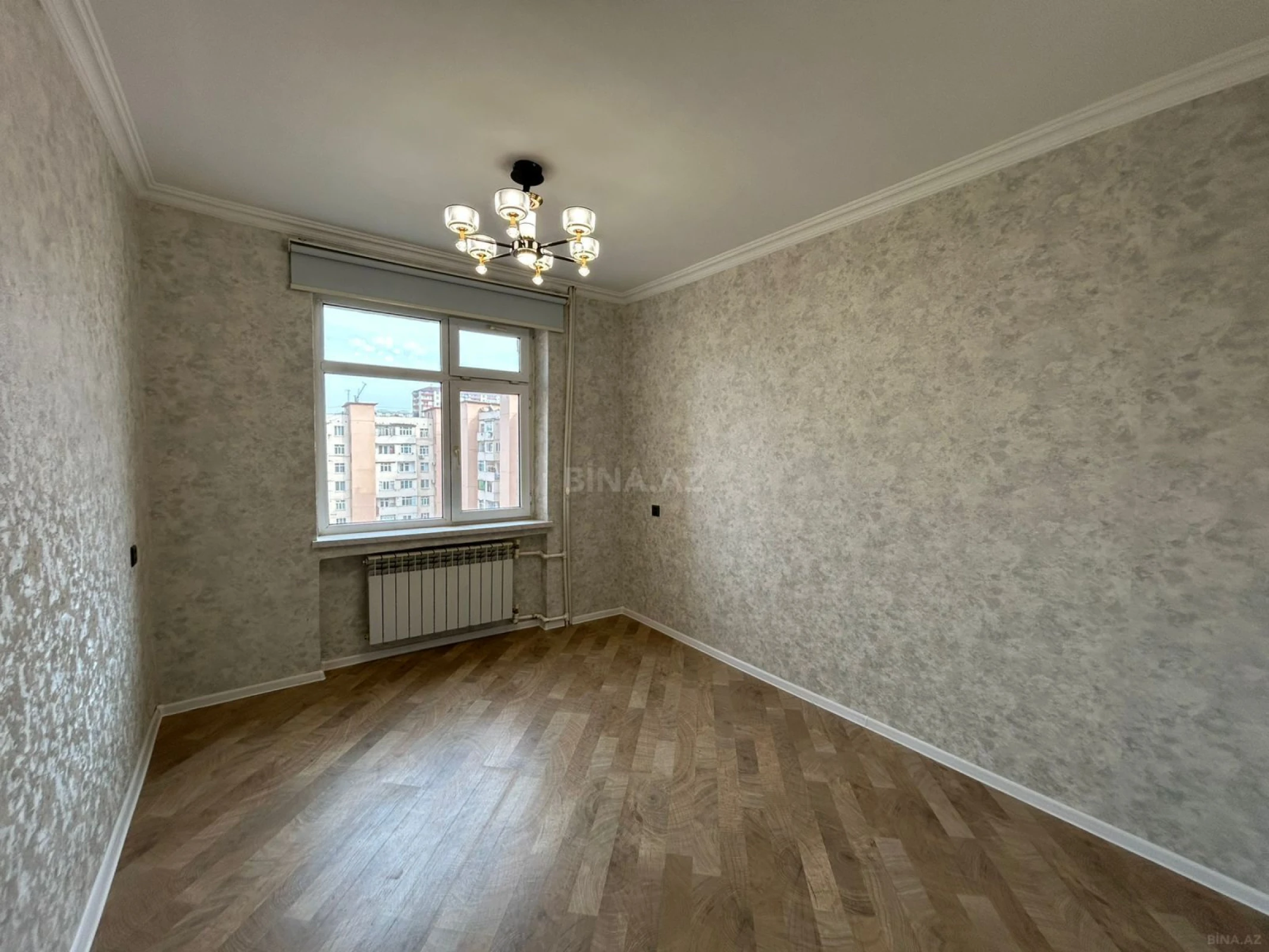 Satılır 2 otaqlı mənzil 65 m²