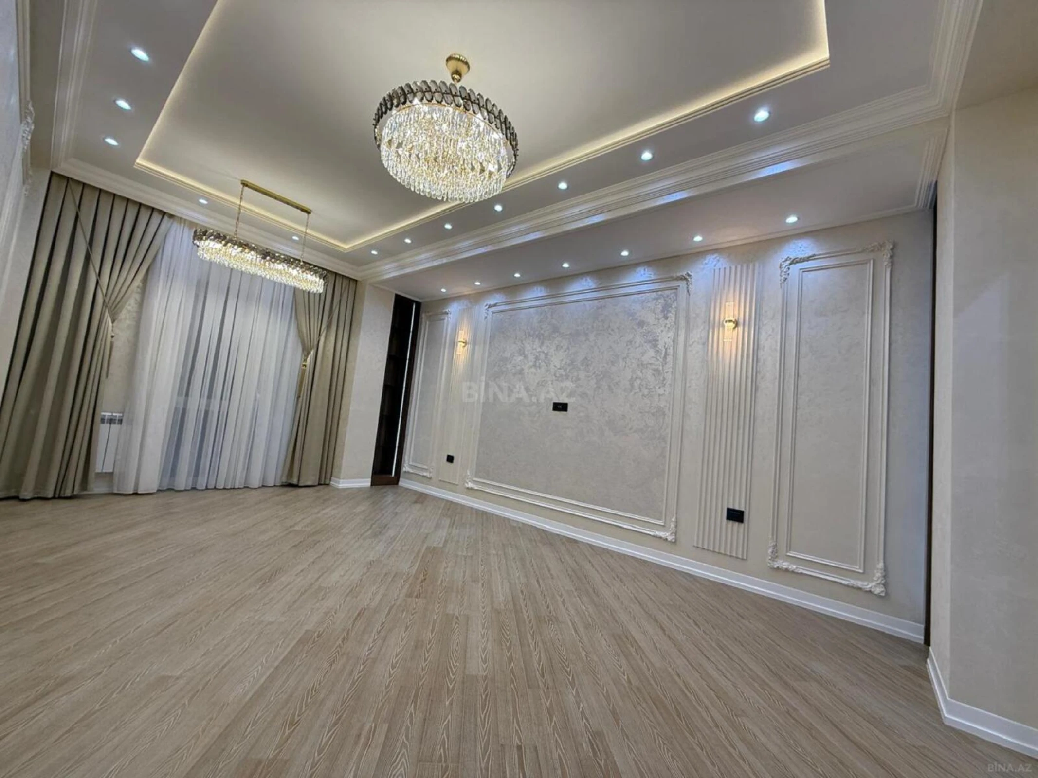 Satılır 3 otaqlı mənzil 123 m²