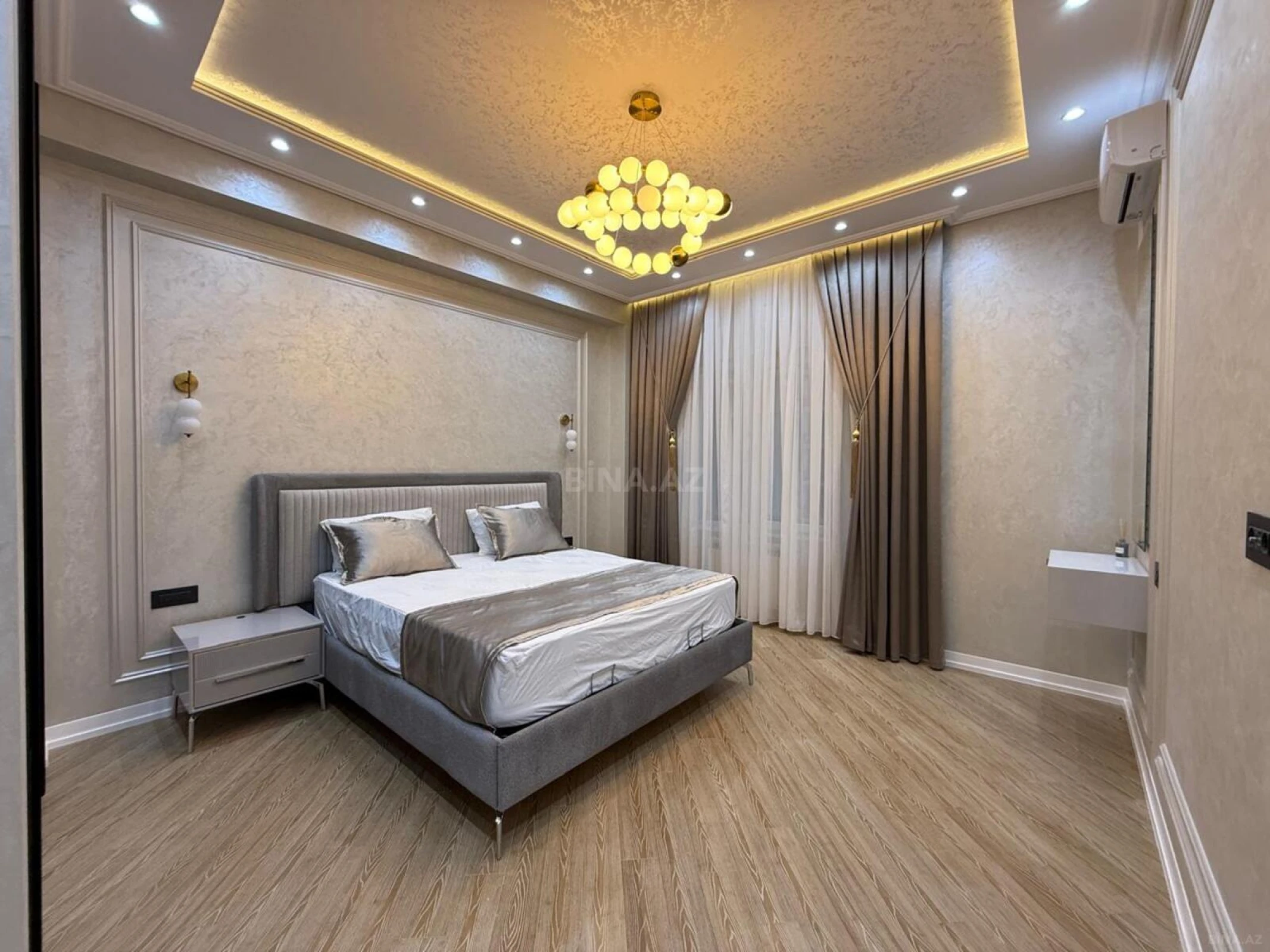 Satılır 3 otaqlı mənzil 123 m²