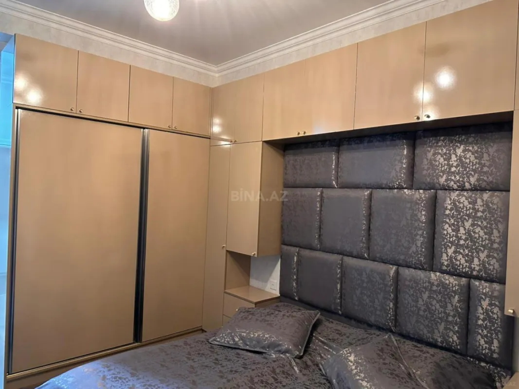 Satılır 3 otaqlı mənzil 107 m²