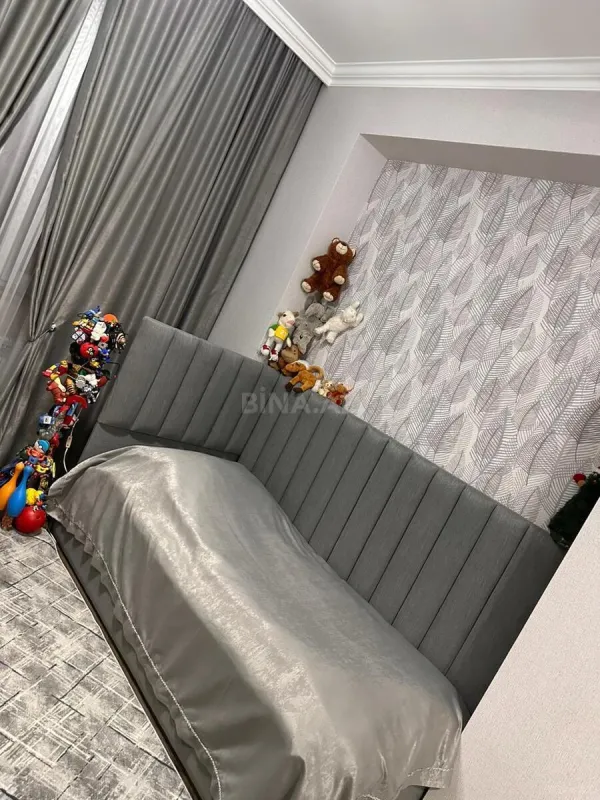 Satılır 3 otaqlı mənzil 107 m²