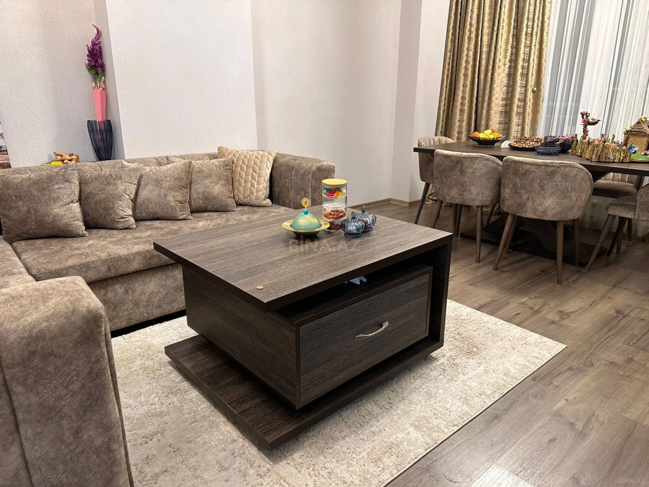 Satılır 3 otaqlı mənzil 107 m²