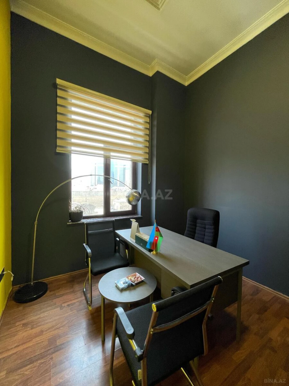 Kirayə verilir 4 otaqlı ofis 150 m²