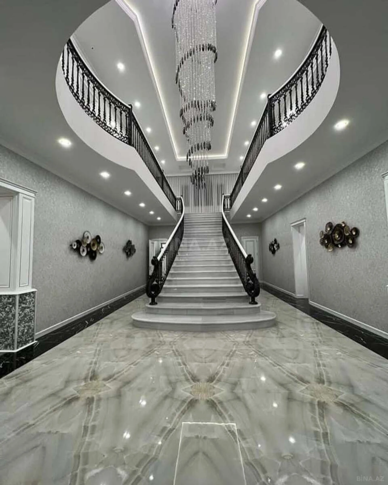 Kirayə verilir 5 otaqlı həyət evi 480 m²