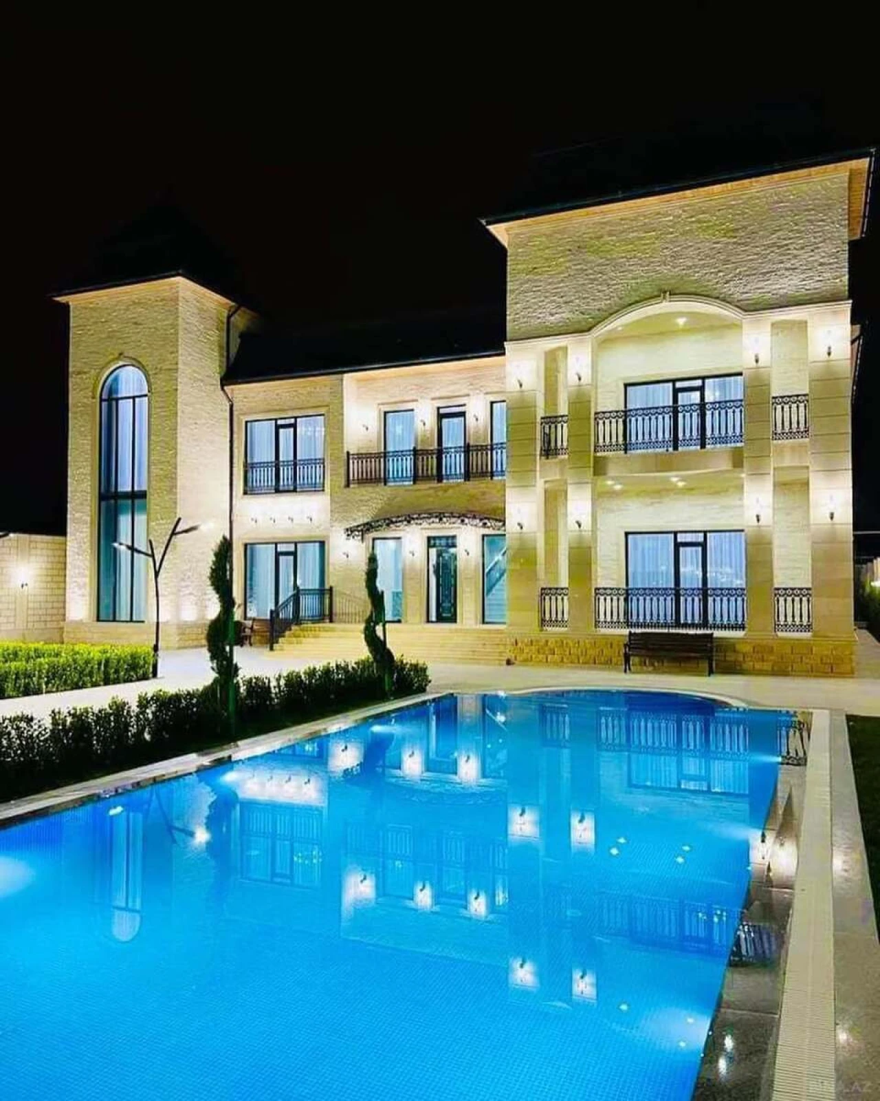 Kirayə verilir 5 otaqlı həyət evi 480 m²