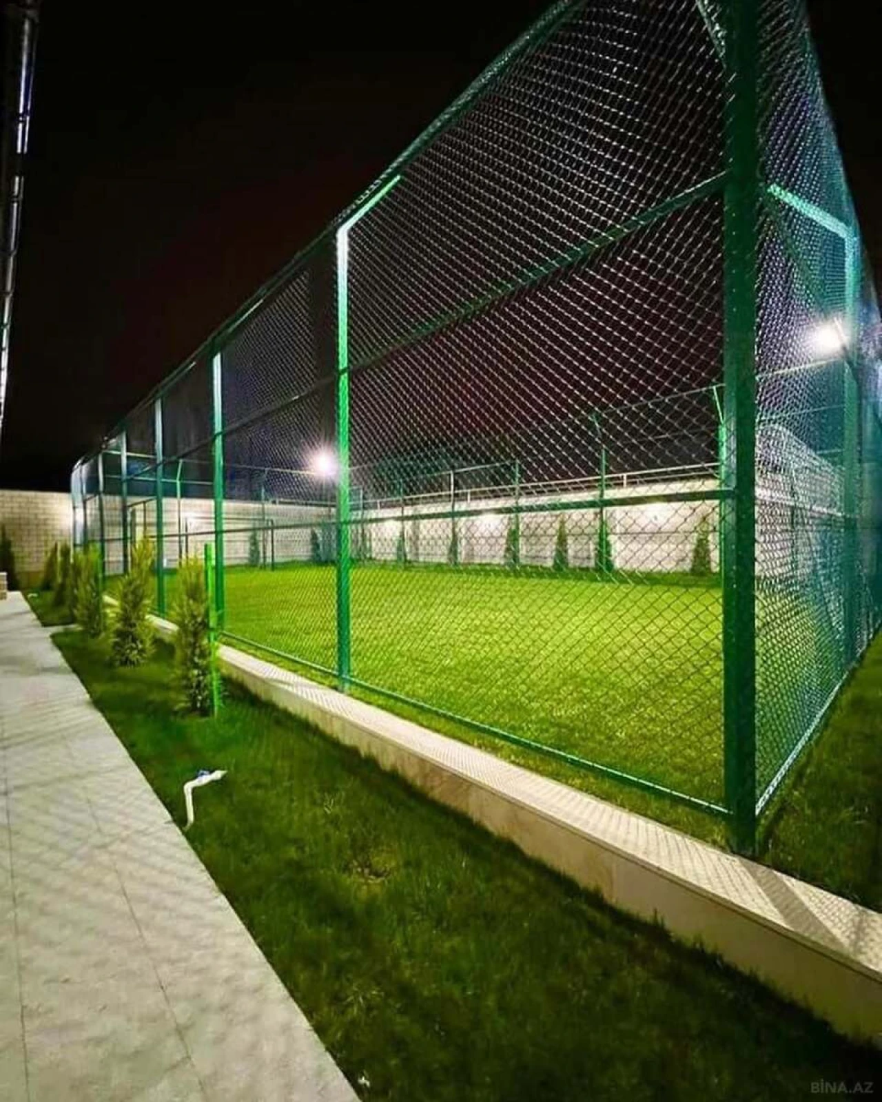 Kirayə verilir 5 otaqlı həyət evi 480 m²