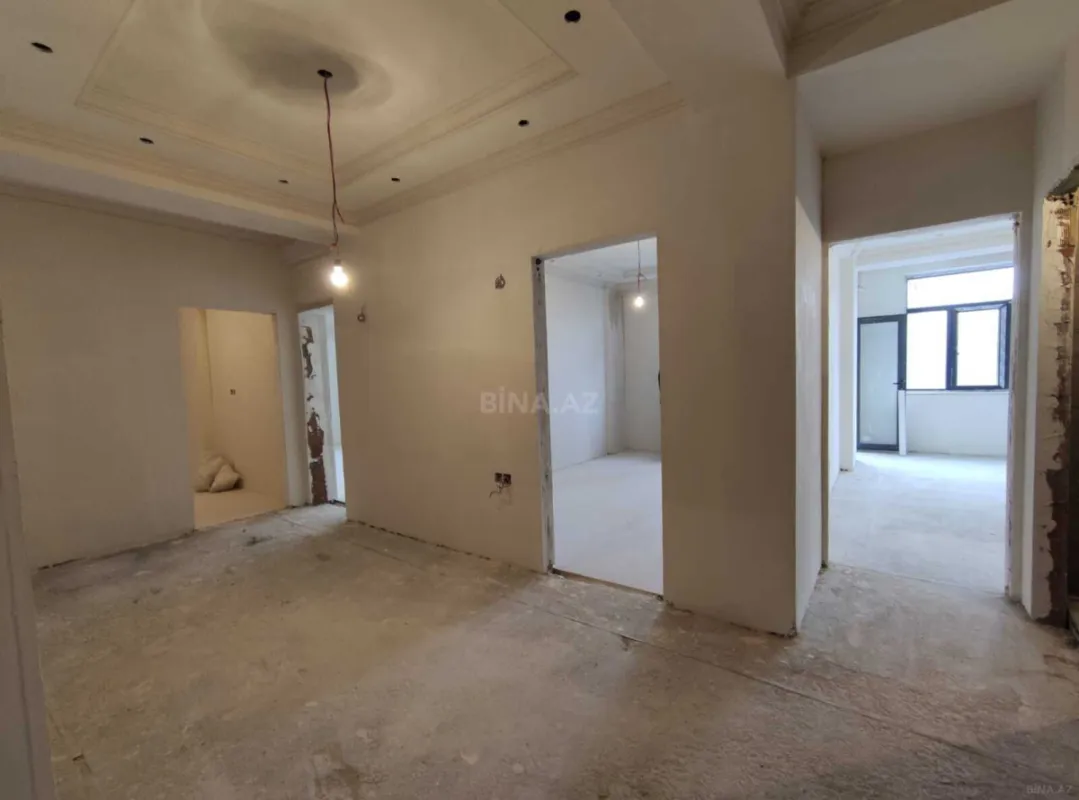 Satılır 3 otaqlı mənzil 138 m²