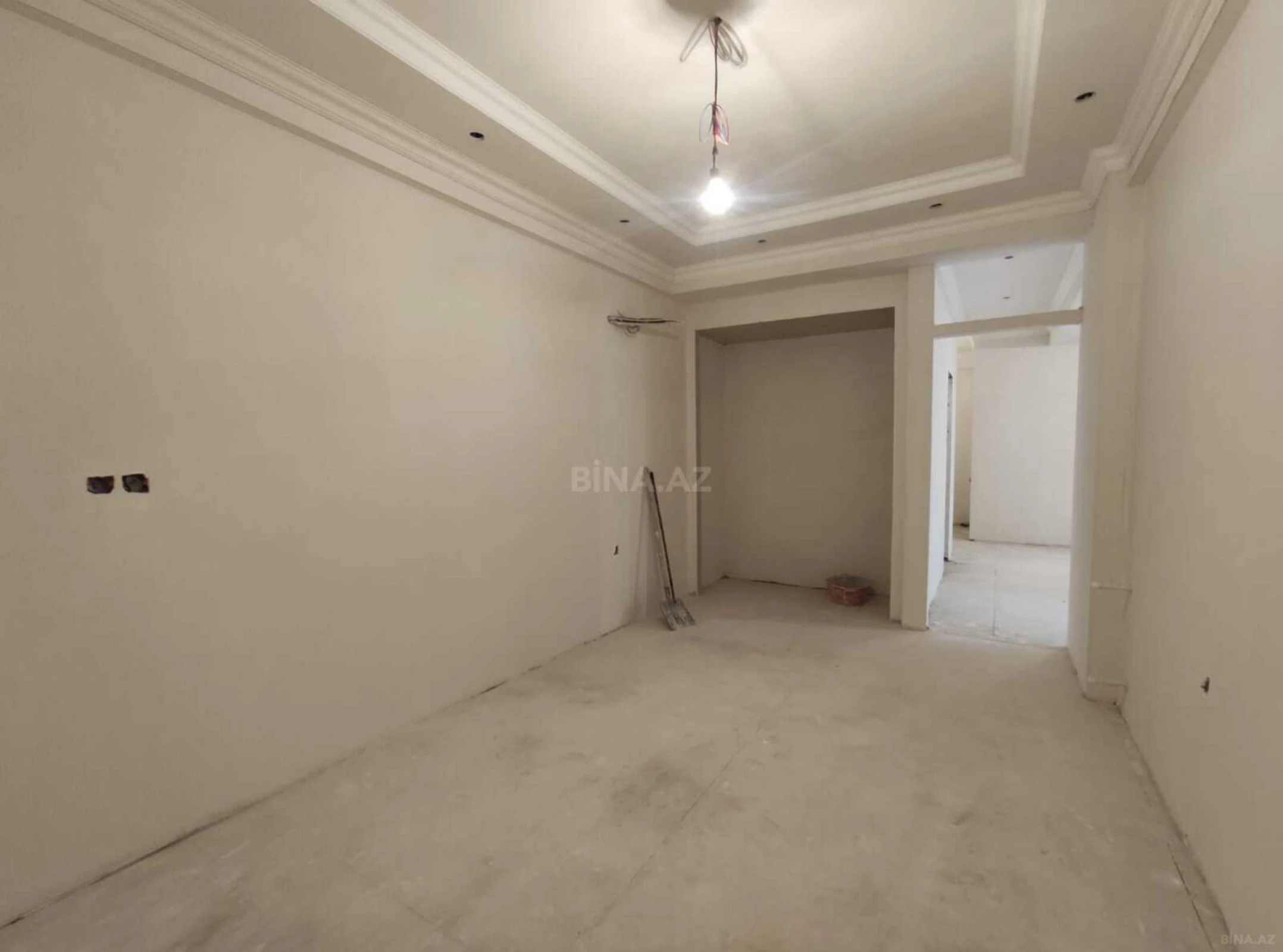 Satılır 3 otaqlı mənzil 138 m²