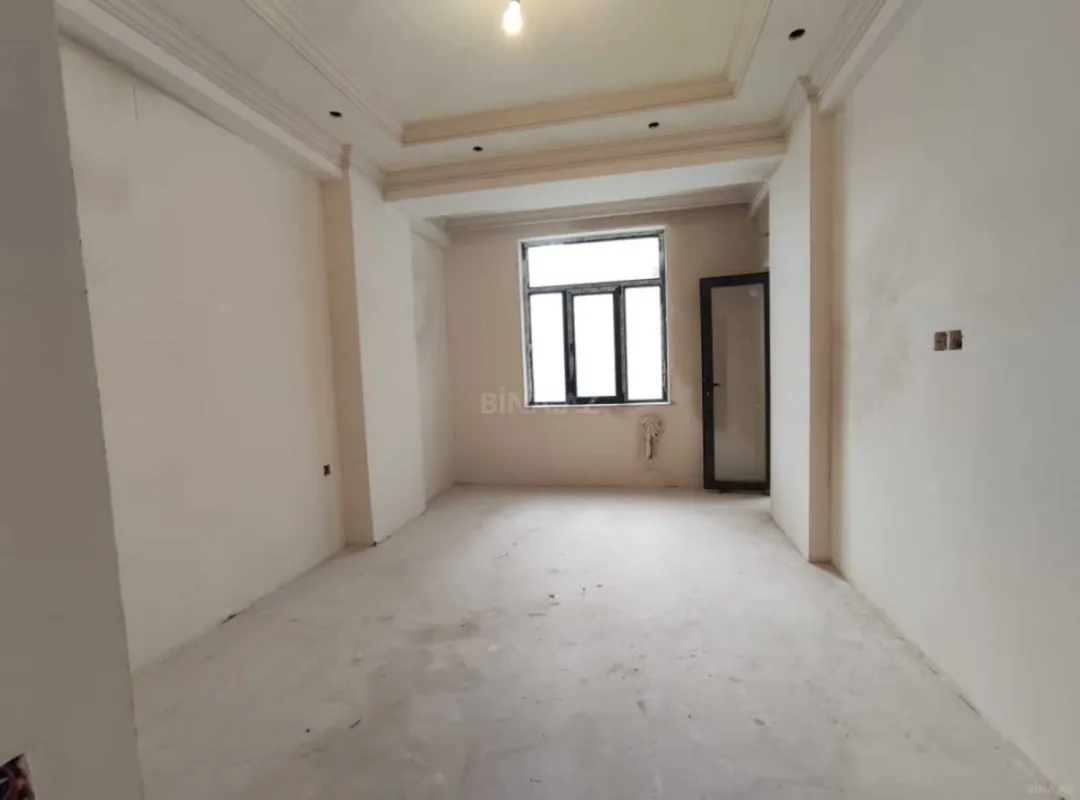 Satılır 3 otaqlı mənzil 138 m²