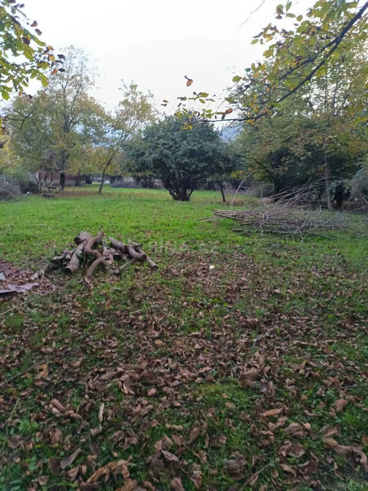 Satılır torpaq sahəsi 12 m²